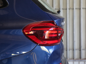 2018xDrive 28i M\b ^