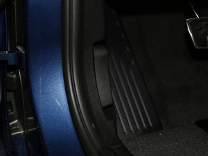 2018xDrive 28i M\b g