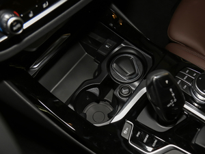 2018xDrive 28i M\b g