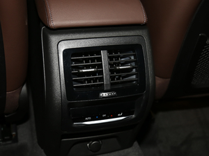 2018xDrive 28i M\b g