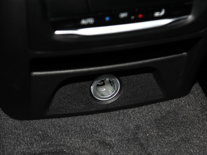 2018xDrive 28i M\b g