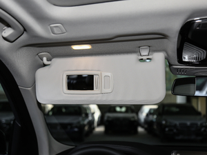 2018xDrive 28i M\b g