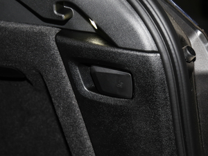 2018xDrive 28i M\b g