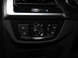 2018xDrive 28i M\b п؅^