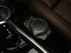 2018xDrive 28i M\b п؅^