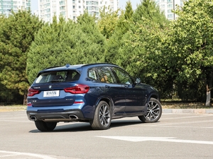 2018xDrive 30i M\b w^