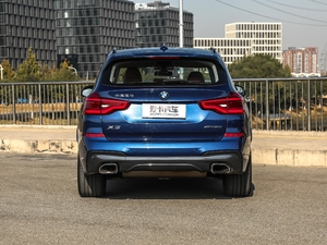 2018xDrive 30i M\b ^