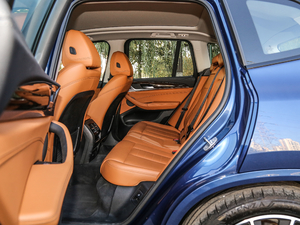 2018xDrive 30i M\b ſg