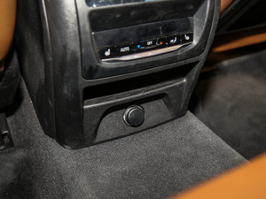 2018xDrive 30i M\(yn)(dng)b g