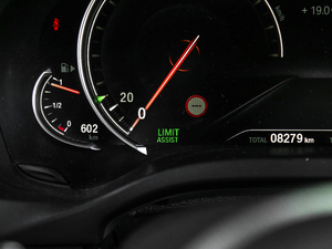 2018xDrive 30i M\b п؅^