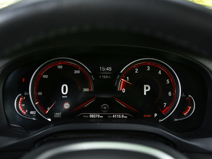 2018xDrive 30i M\b п؅^