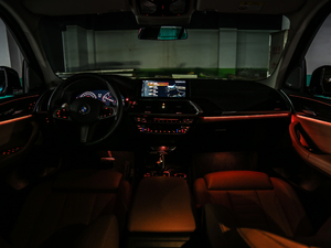 2018xDrive 30i M\b п؅^