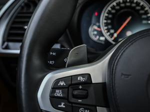 2018xDrive 30i M\b п؅^