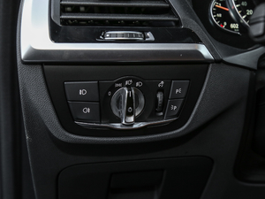 2018xDrive 30i M\b п؅^