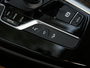 2018xDrive 30i M\b п؅^