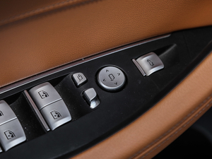 2018xDrive 30i M\(yn)(dng)b п؅^(q)