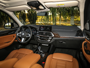 2018xDrive 30i M\(yn)(dng)b п؅^(q)