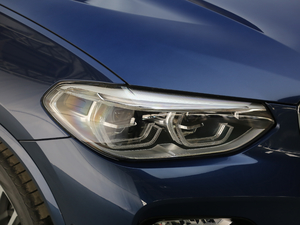 2018xDrive 25i M\b ^