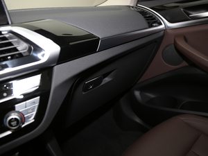 2018xDrive 25i M\(yn)(dng)b g