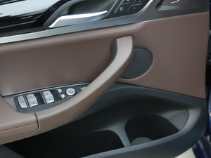 2018xDrive 25i M\b п؅^