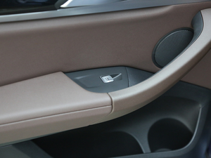 2018xDrive 25i M\b п؅^