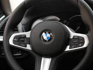 2018xDrive 25i M\b п؅^