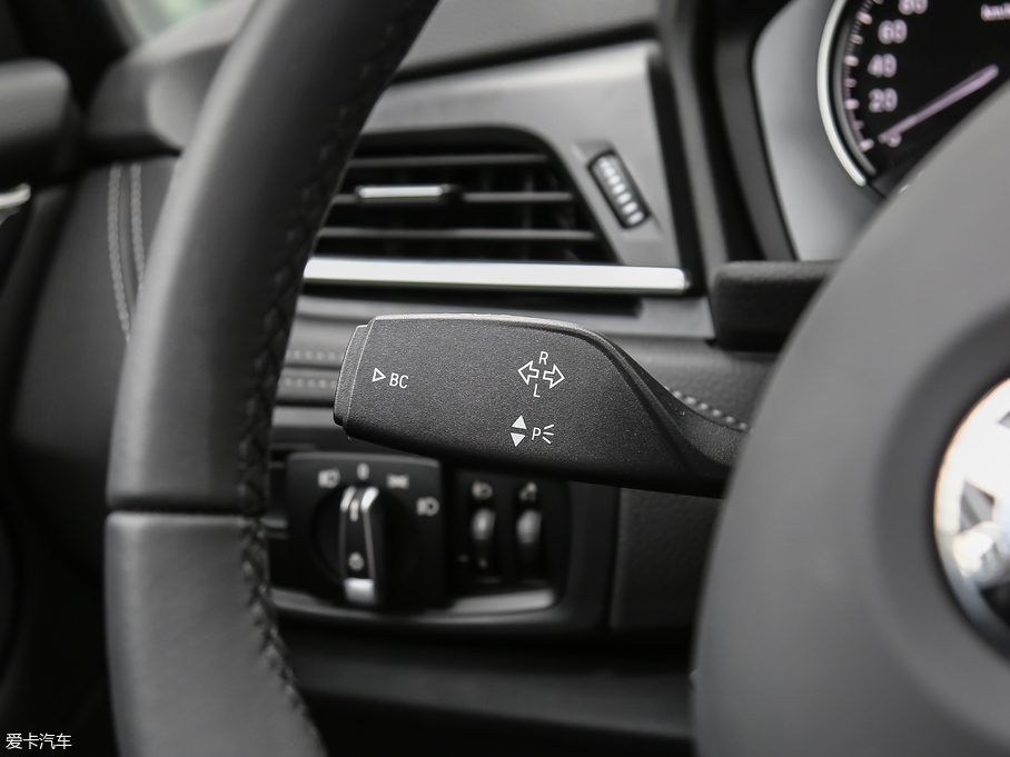 2018R2ϵ܇ 218i \(yn)b