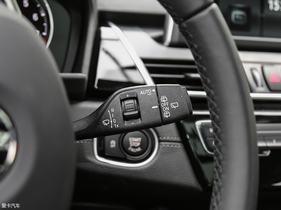 2018R2ϵ܇ 218i \b