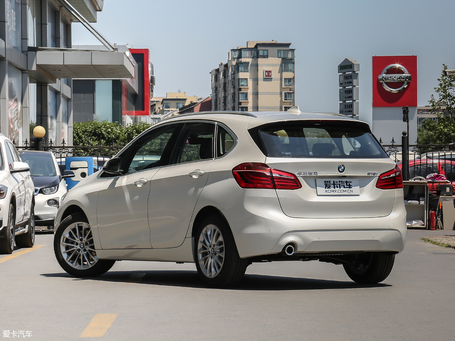 2018R2ϵ܇ 218i I