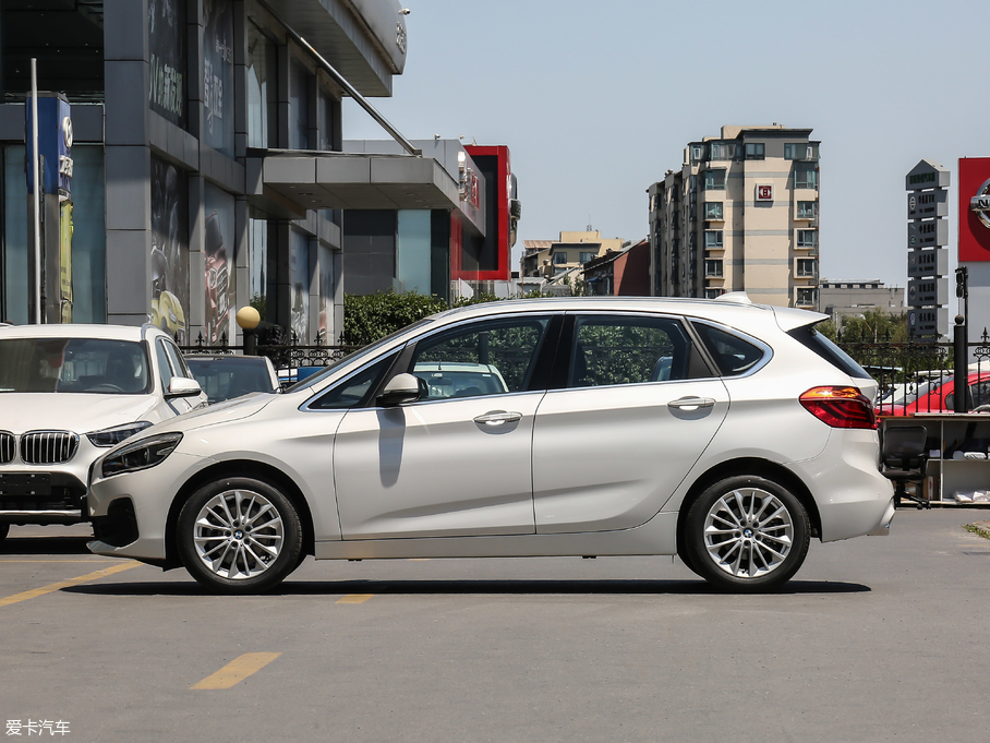 2018R2ϵ܇ 218i I