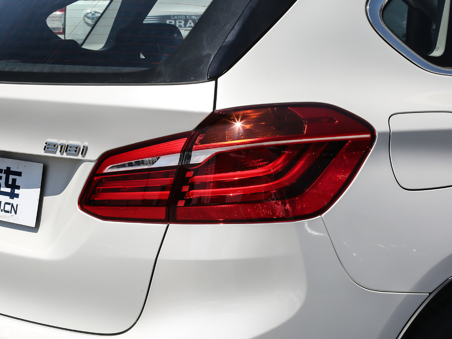 2018R2ϵ܇ 218i I