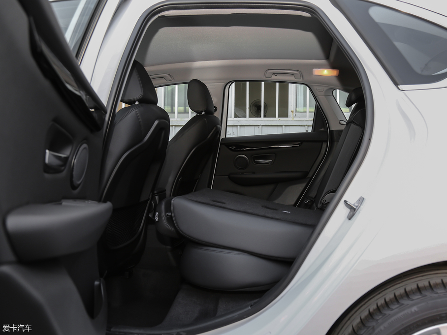 2018R2ϵ܇ 218i I(lng)