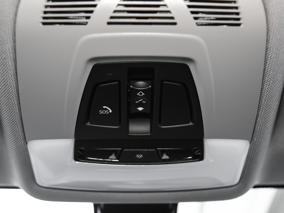 2018R2ϵ܇ 218i I