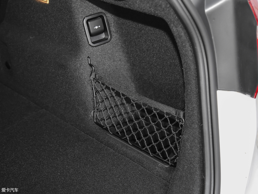 2018R2ϵ܇ 218i I