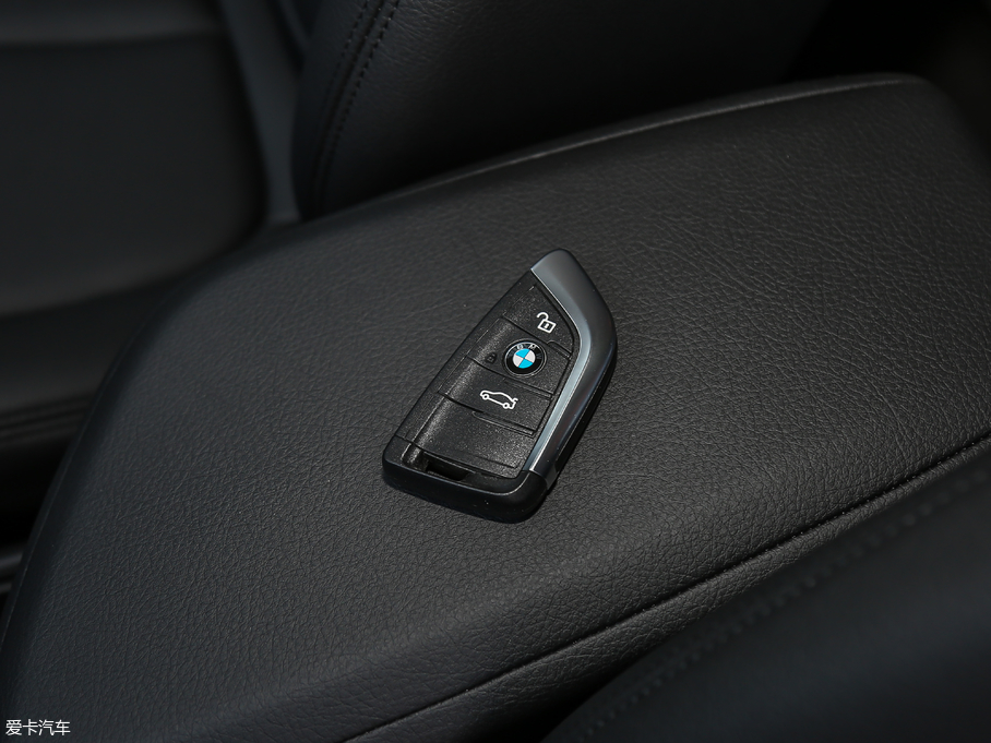 2018R2ϵ܇ 218i I