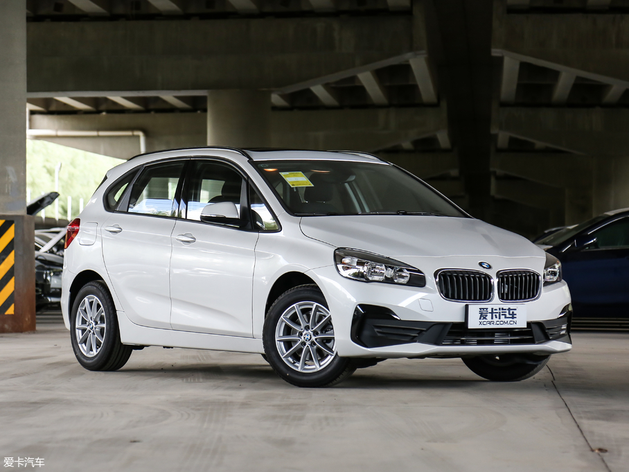 2018R2ϵ܇ 218i r