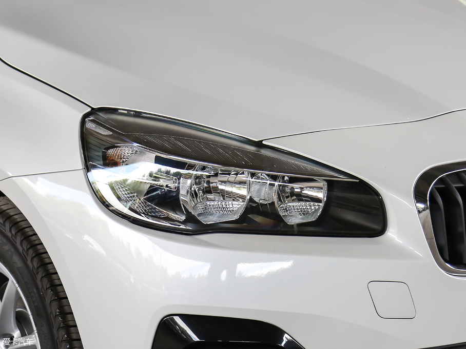 2018R2ϵ܇ 218i r