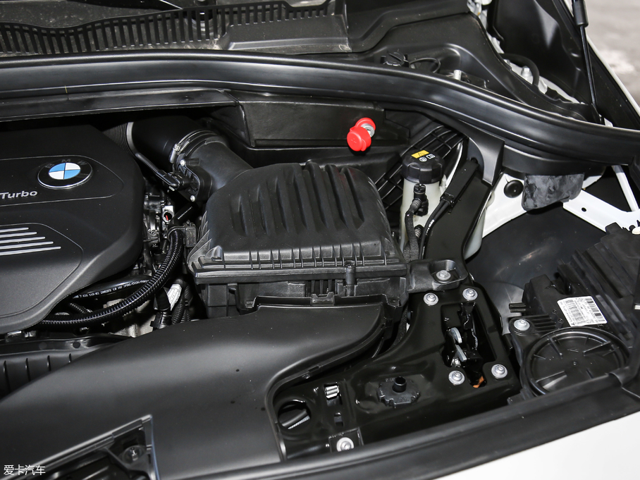 2018��R2ϵ����܇ 218i �r����