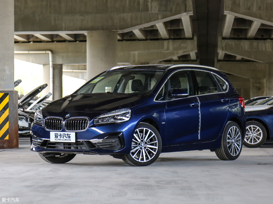 2018R2ϵ܇ 220i Ab