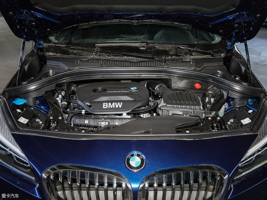 2018R2ϵ܇ 220i Ab