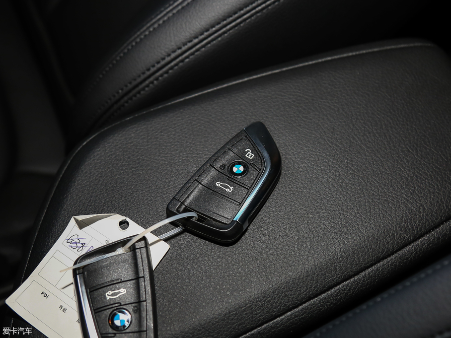 2018R2ϵ܇ 220i Ab