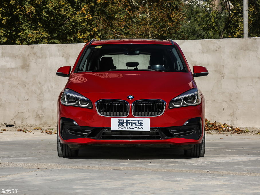 2018R2ϵ܇ 220i Ab