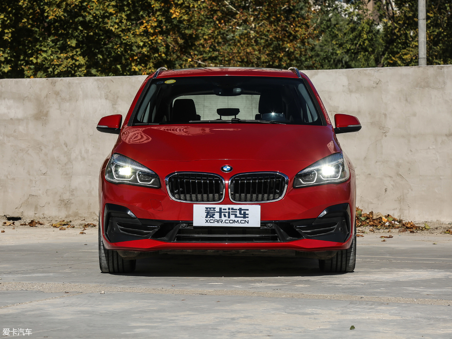 2018R2ϵ܇ 220i Ab