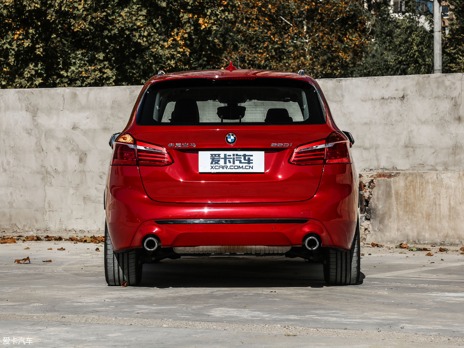 2018R2ϵ܇ 220i Ab