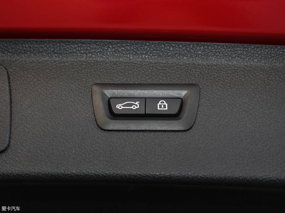 2018R2ϵ܇ 220i Ab