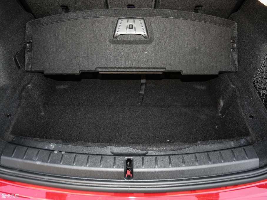 2018R2ϵ܇ 220i Ab