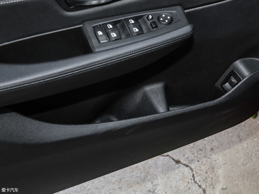 2018R2ϵ܇(ch) 220i Ab