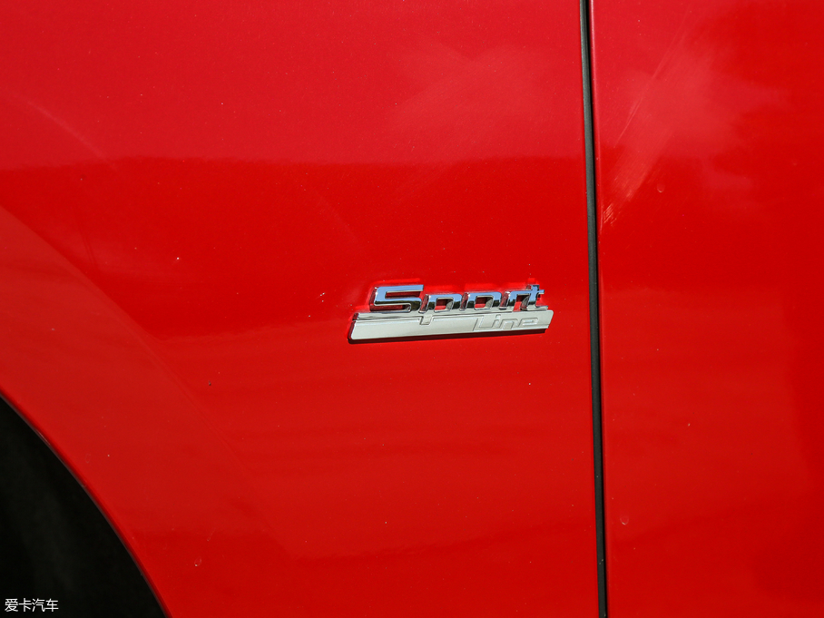 2018R2ϵ܇ 220i Ab