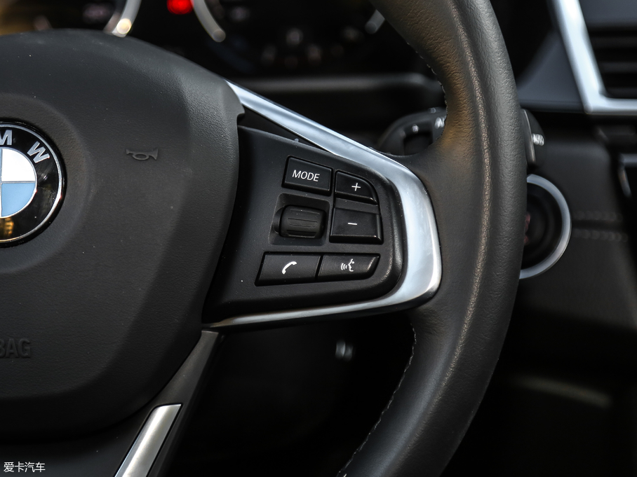 2018R2ϵ܇ 220i Ab