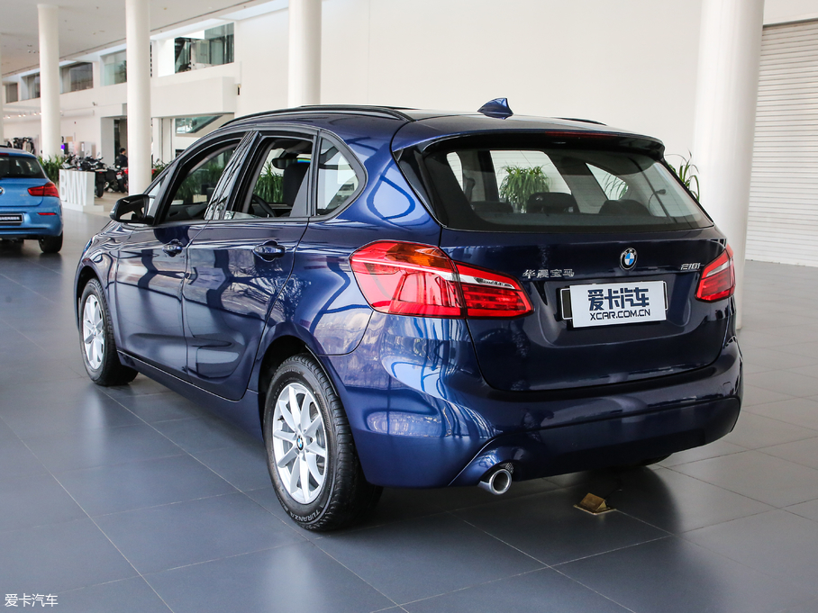 2018R2ϵ܇ 218i r